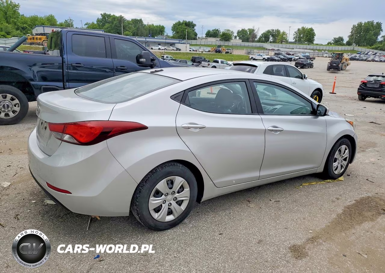 2016 Hyundai Elantra Se VIN:5NPDH4AE8GH705346 - 3