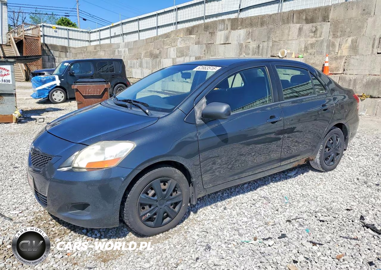 2009 Toyota Yaris Base – zdjęcie 1 z 12