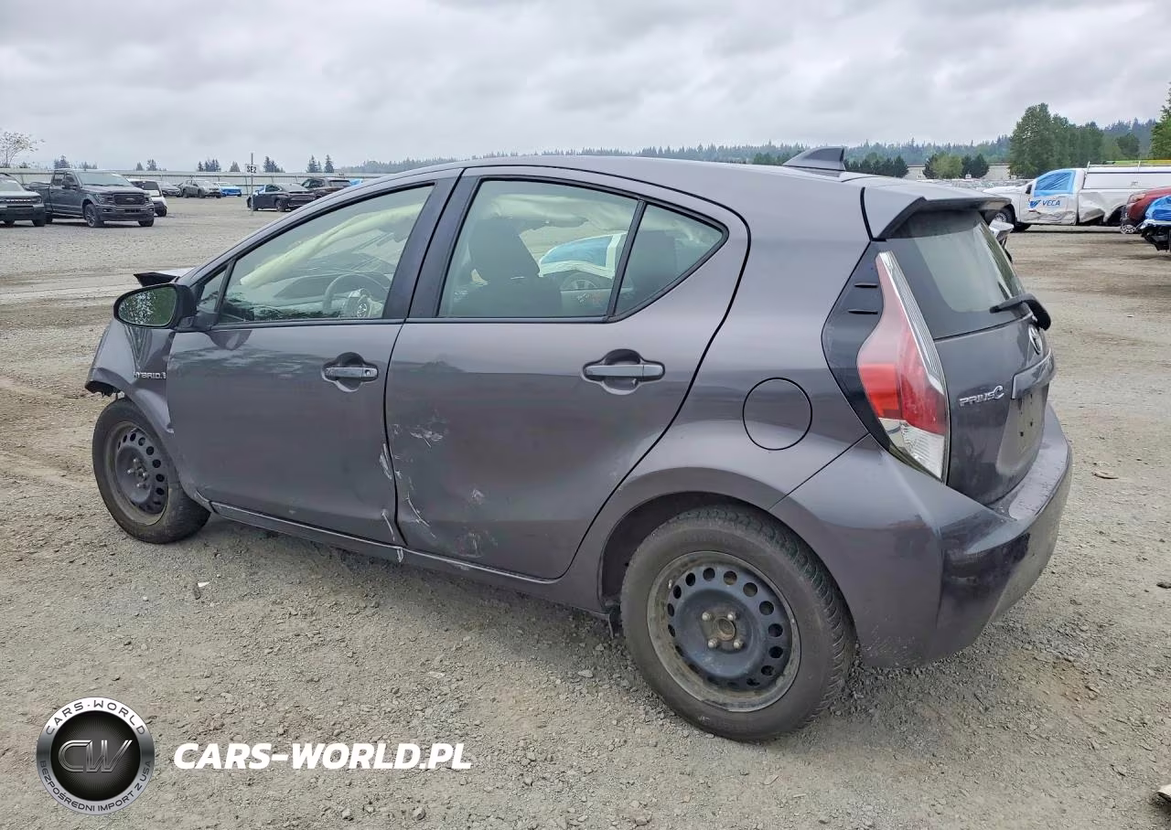 2015 Toyota Prius C Two VIN:JTDKDTB3XF1111471 - 2
