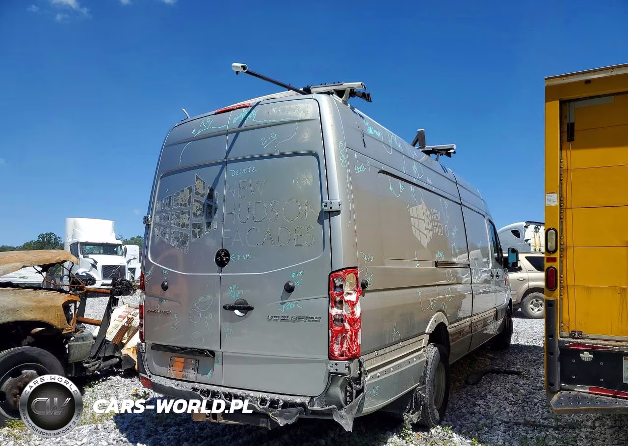 2015 Mercedes-Benz Sprinter 3500 VIN:WD3PF4CCXF5983995 - 3