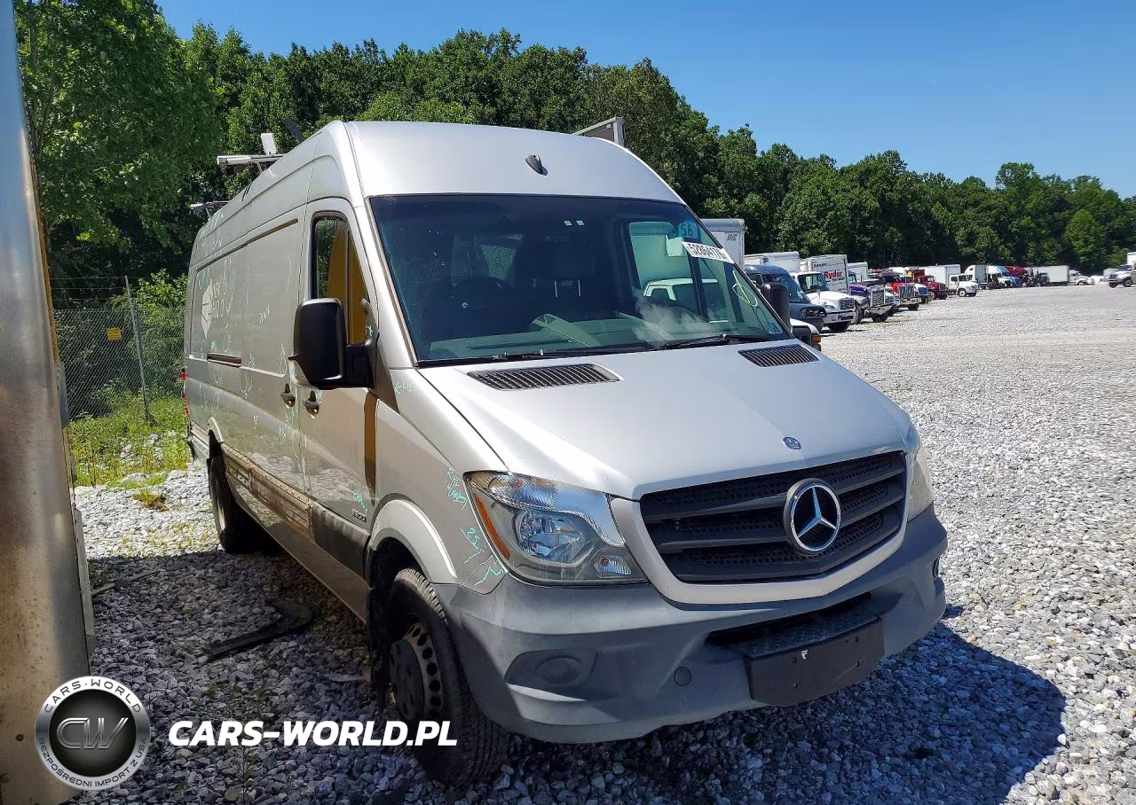 2015 Mercedes-Benz Sprinter 3500 VIN:WD3PF4CCXF5983995 - 4