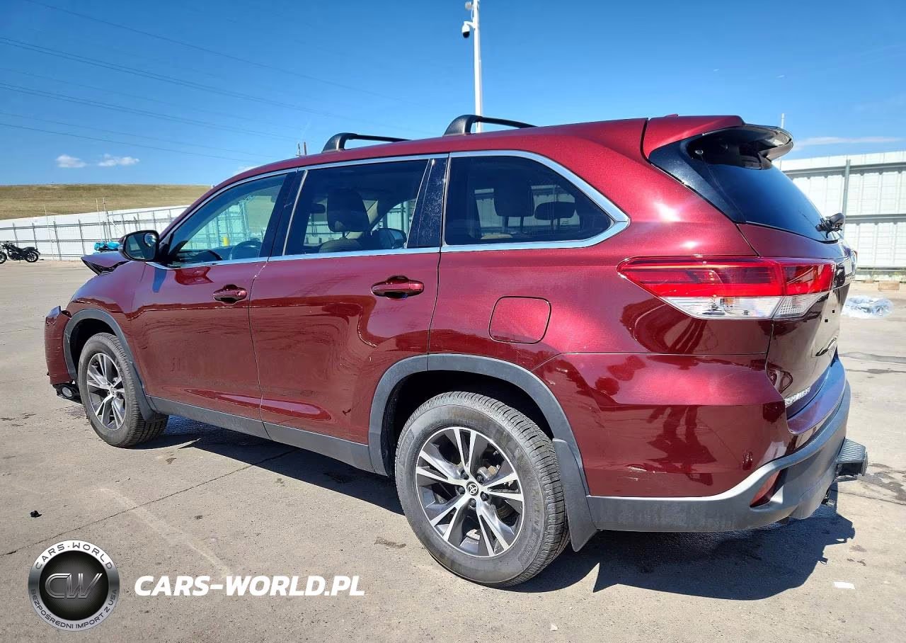 2019 Toyota Highlander Le Plus VIN:5TDBZRFH3KS746278 - 2