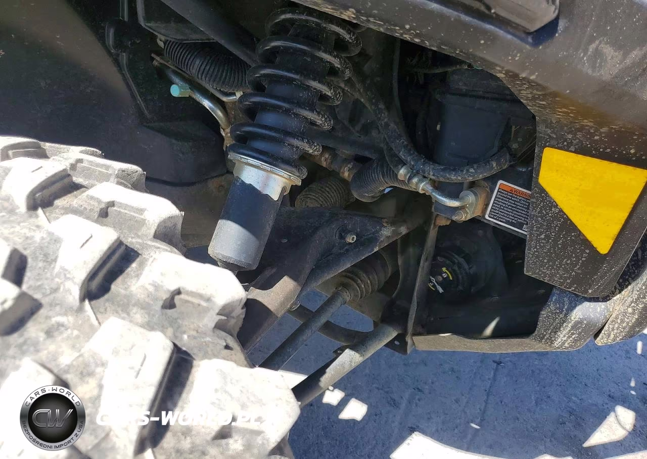 2023 Can-Am Defender Utility Vehicle VIN:3JBUUAX42PK001807 - 7
