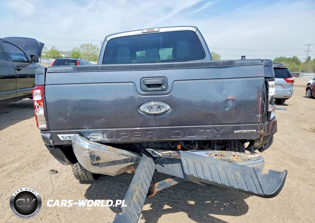 2015 Ford F250 Super Duty VIN:1FT7W2B69FED04451 - 6