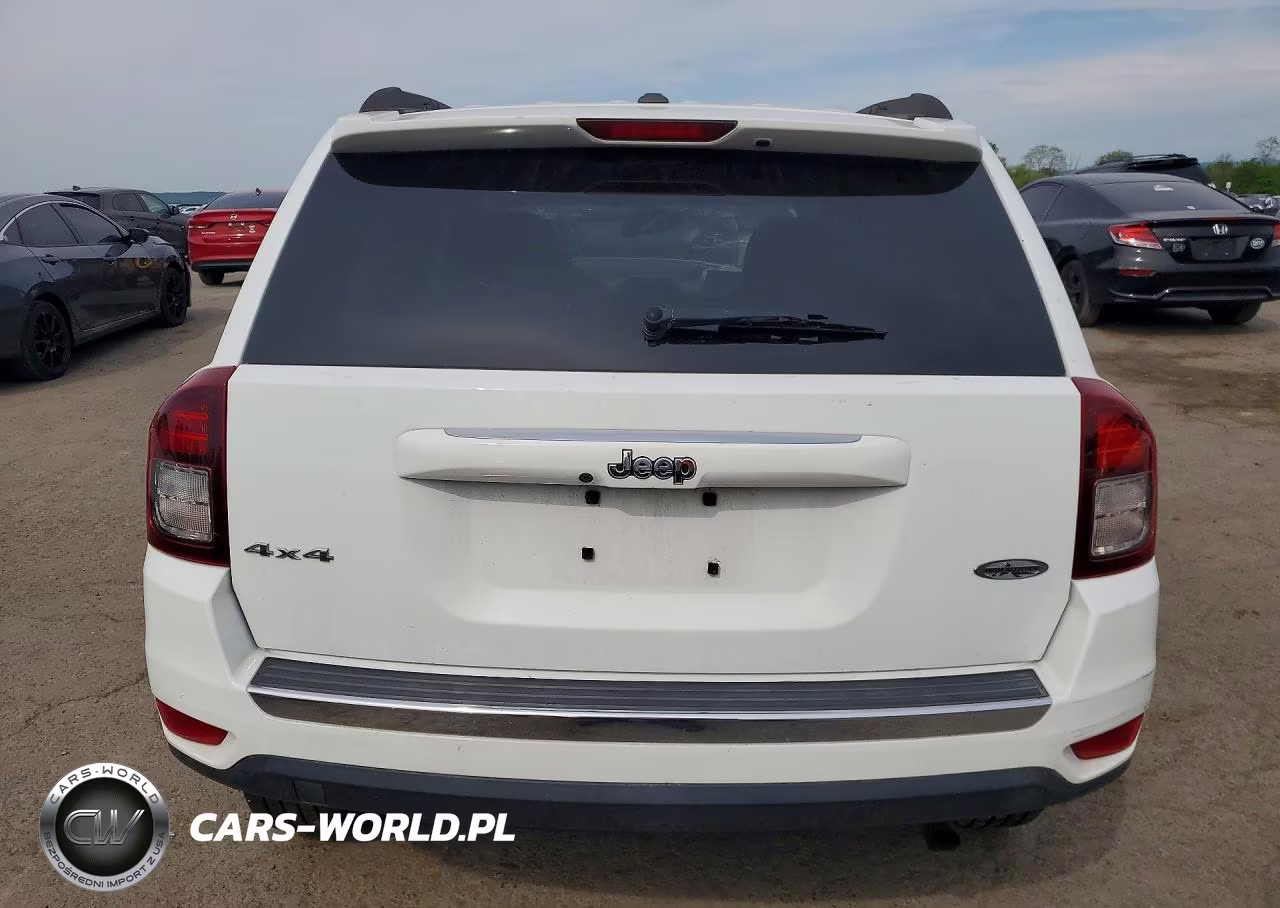 2015 Jeep Compass Latitude VIN:1C4NJDEB9FD425576 - 6