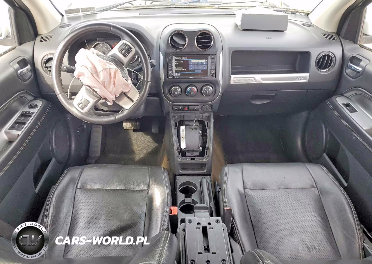 2015 Jeep Compass Latitude VIN:1C4NJDEB9FD425576 - 8