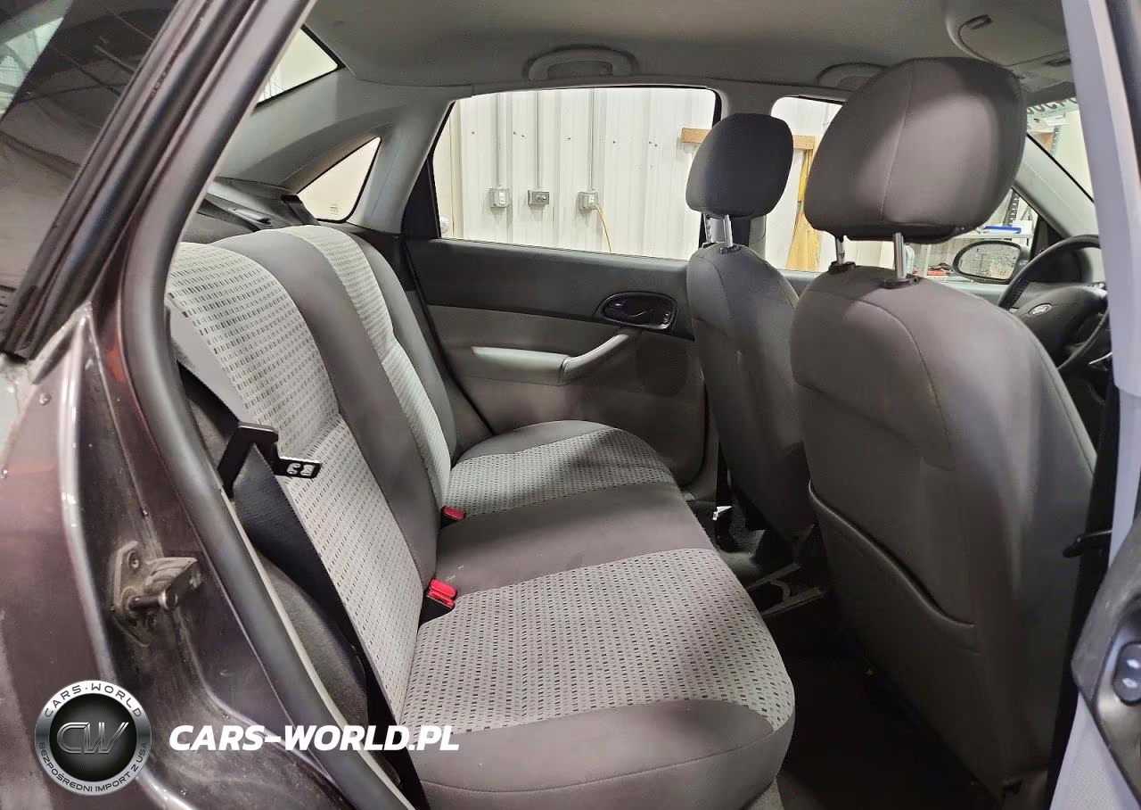2007 Ford Focus Zx4 VIN:1FAFP34N87W178314 - 10