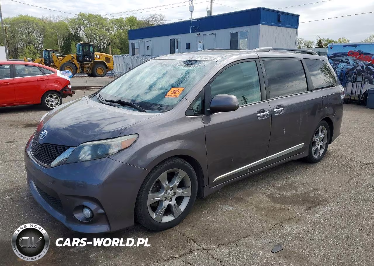 2013 Toyota Sienna Sport
