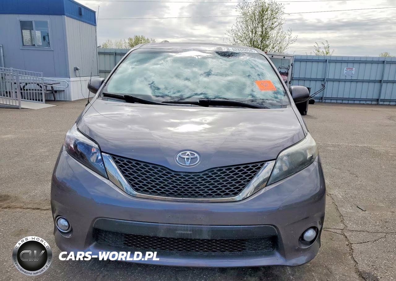 2013 Toyota Sienna Sport VIN:5TDXK3DC8DS333760 - 5