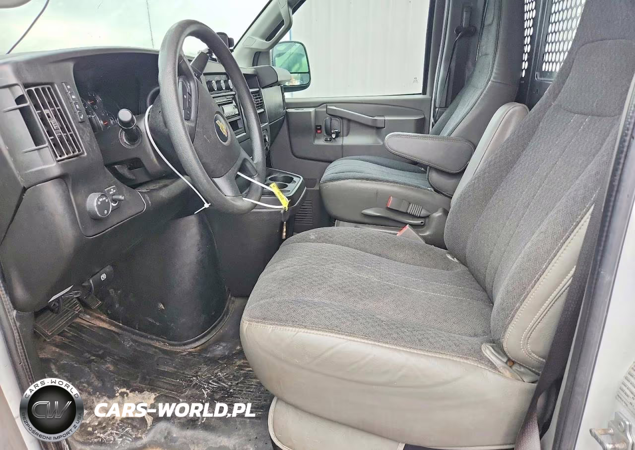 2020 Chevrolet Express VIN:1GCWGAFG4L1213449 - 7