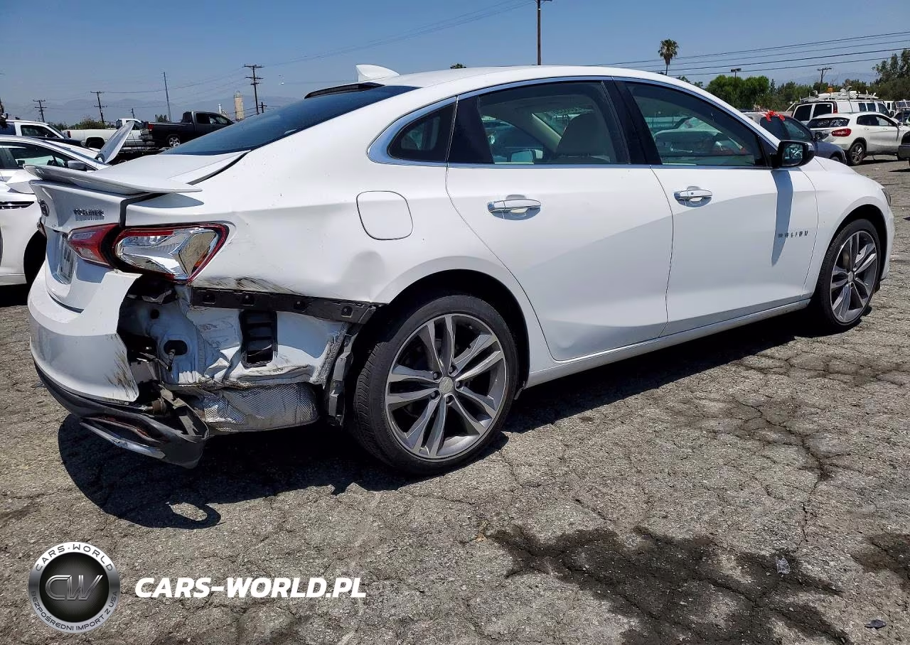 2020 Chevrolet Malibu Premier VIN:1G1ZE5SX4LF032170 - 3
