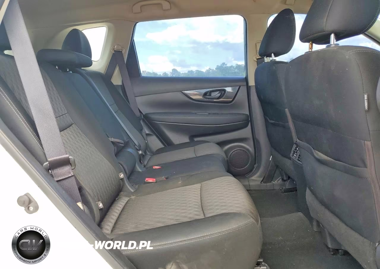 2019 Nissan Rogue S VIN:KNMAT2MVXKP531214 - 11