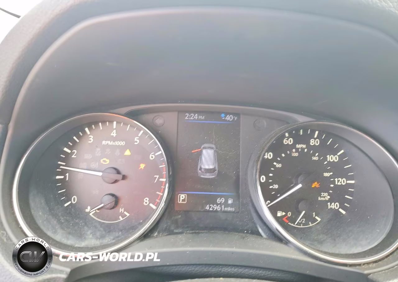 2019 Nissan Rogue S VIN:KNMAT2MVXKP531214 - 9