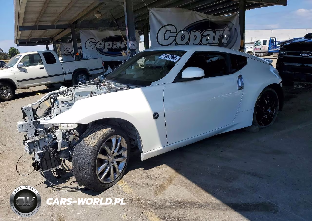 2015 Nissan 370Z Sport