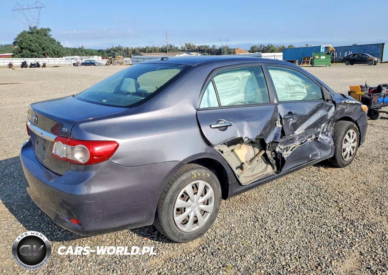 2011 Toyota Corolla Le VIN:JTDBU4EE2B9162249 - 3