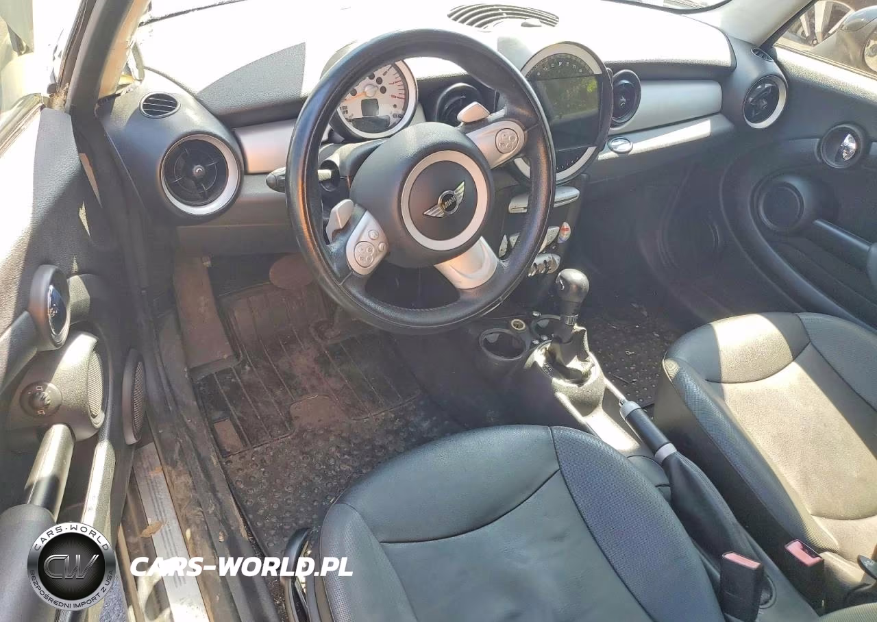 2009 Mini Cooper VIN:WMWMF33519TW72988 - 8