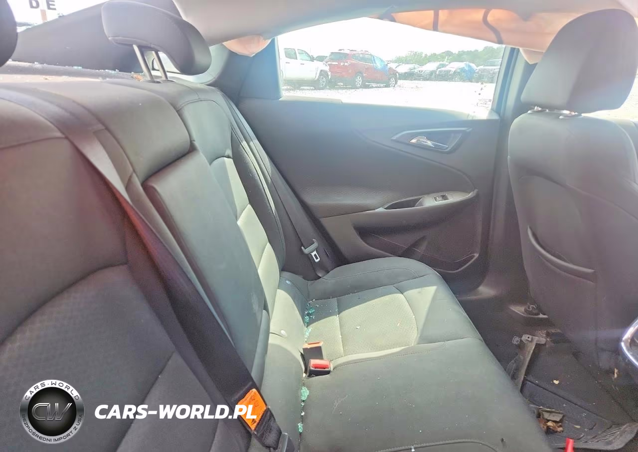 2016 Chevrolet Malibu Lt VIN:1G1ZE5ST4GF190639 - 10