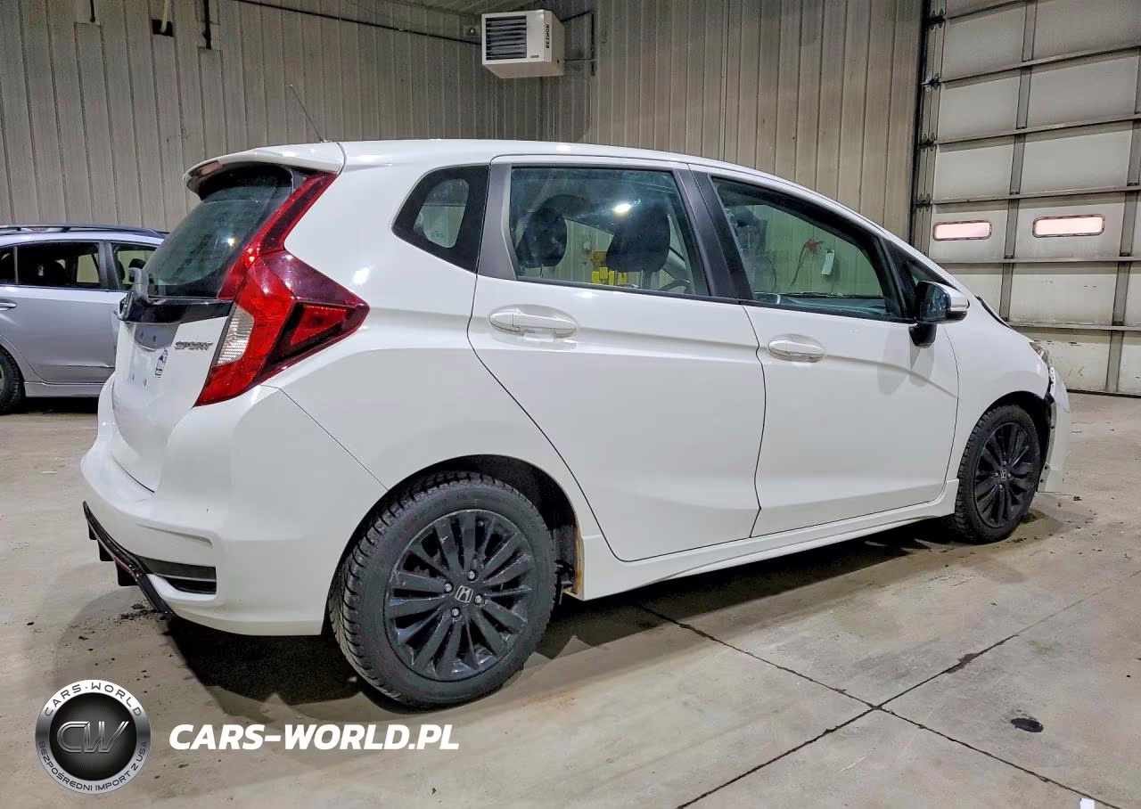 2018 Honda Fit Sport VIN:3HGGK5H62JM709303 - 3
