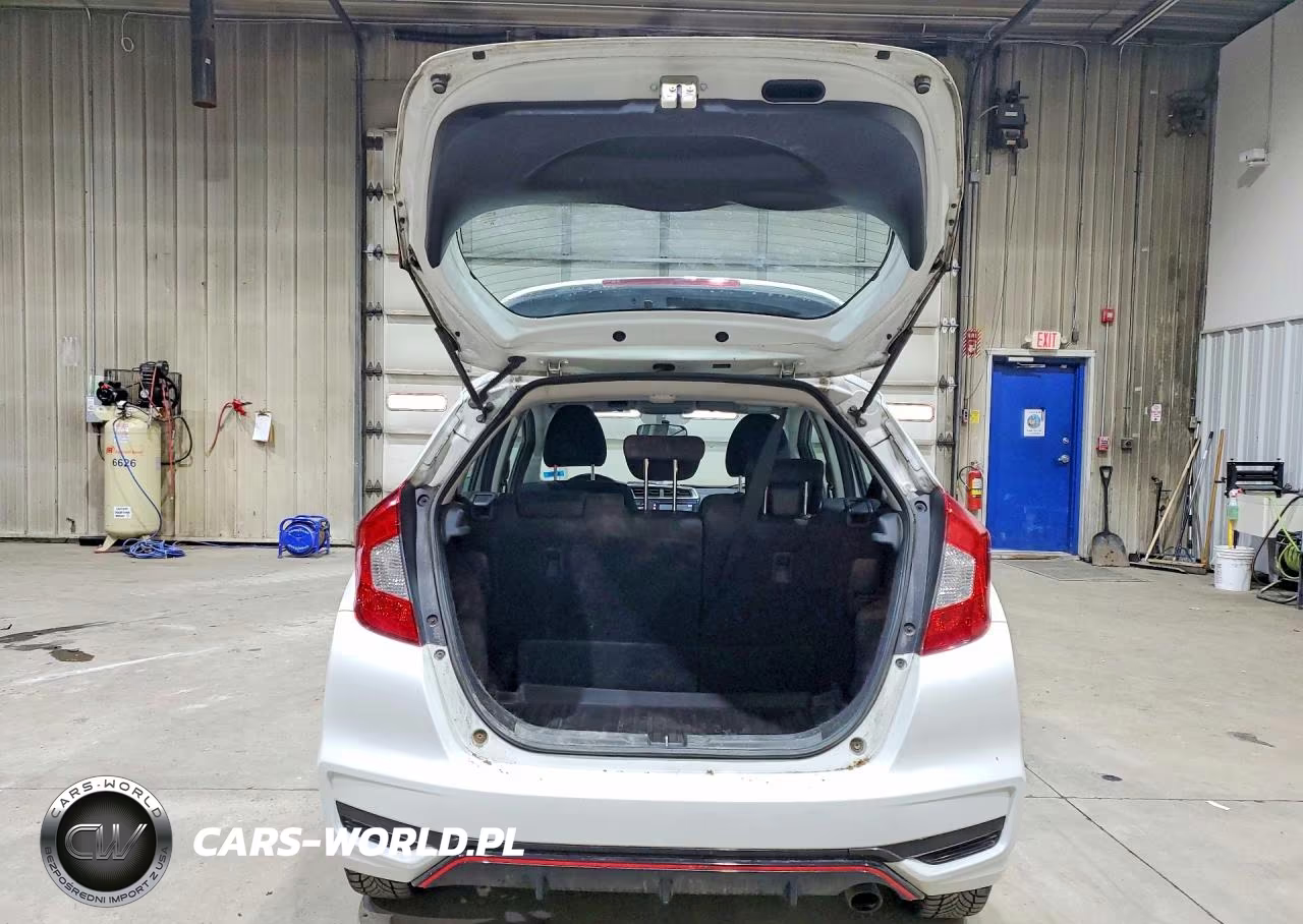 2018 Honda Fit Sport VIN:3HGGK5H62JM709303 - 6