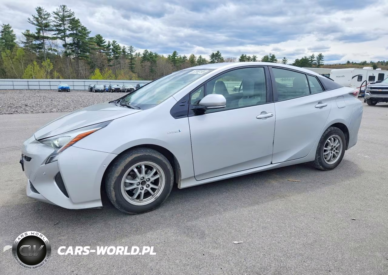 2018 Toyota Prius Three