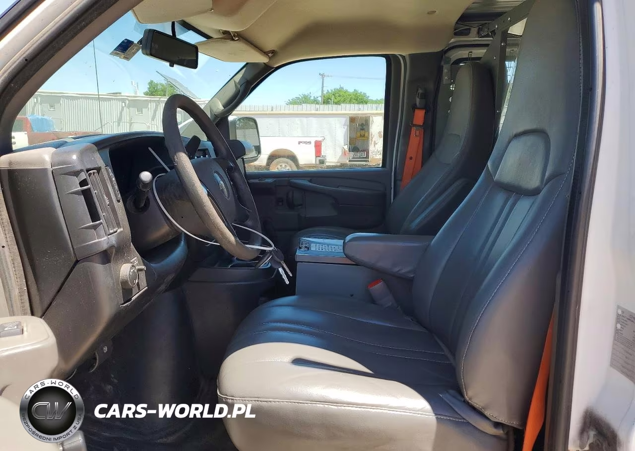 2013 Chevrolet Express G2500 VIN:1GCWGFCA6D1903296 - 7