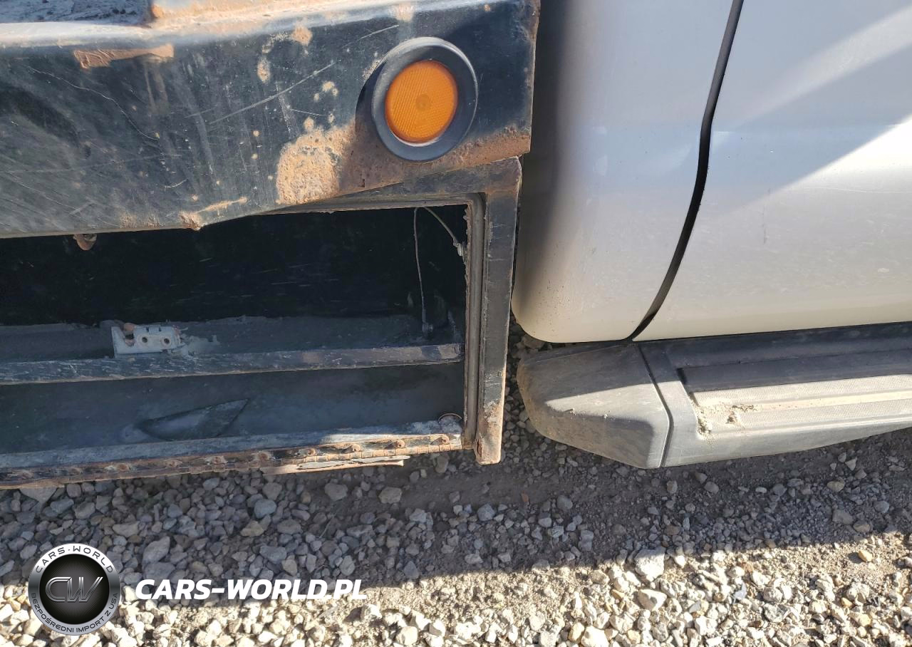 2011 Ford F550 Super Duty Super Duty VIN:1FDUF5HT6BEB72661 - 10