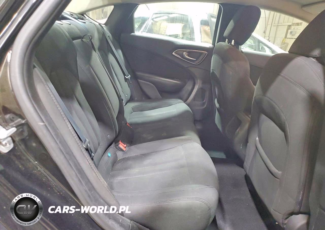 2016 Chrysler 200 Limited VIN:1C3CCCAB7GN131644 - 10