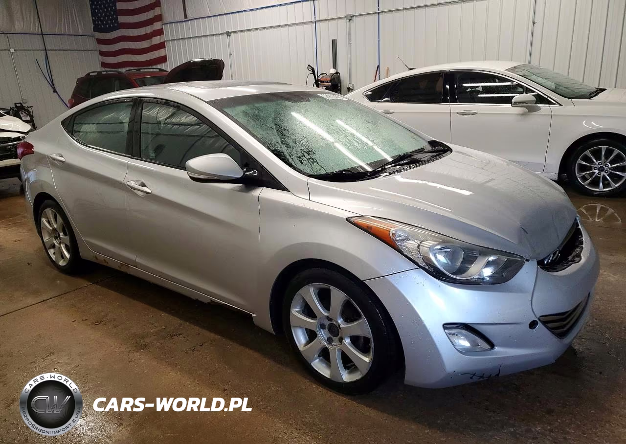 2013 Hyundai Elantra Limited VIN:5NPDH4AE4DH328042 - 4