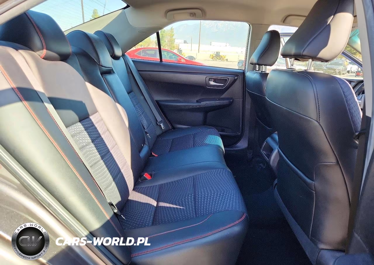 2015 Toyota Camry Se VIN:4T1BF1FK3FU062236 - 10