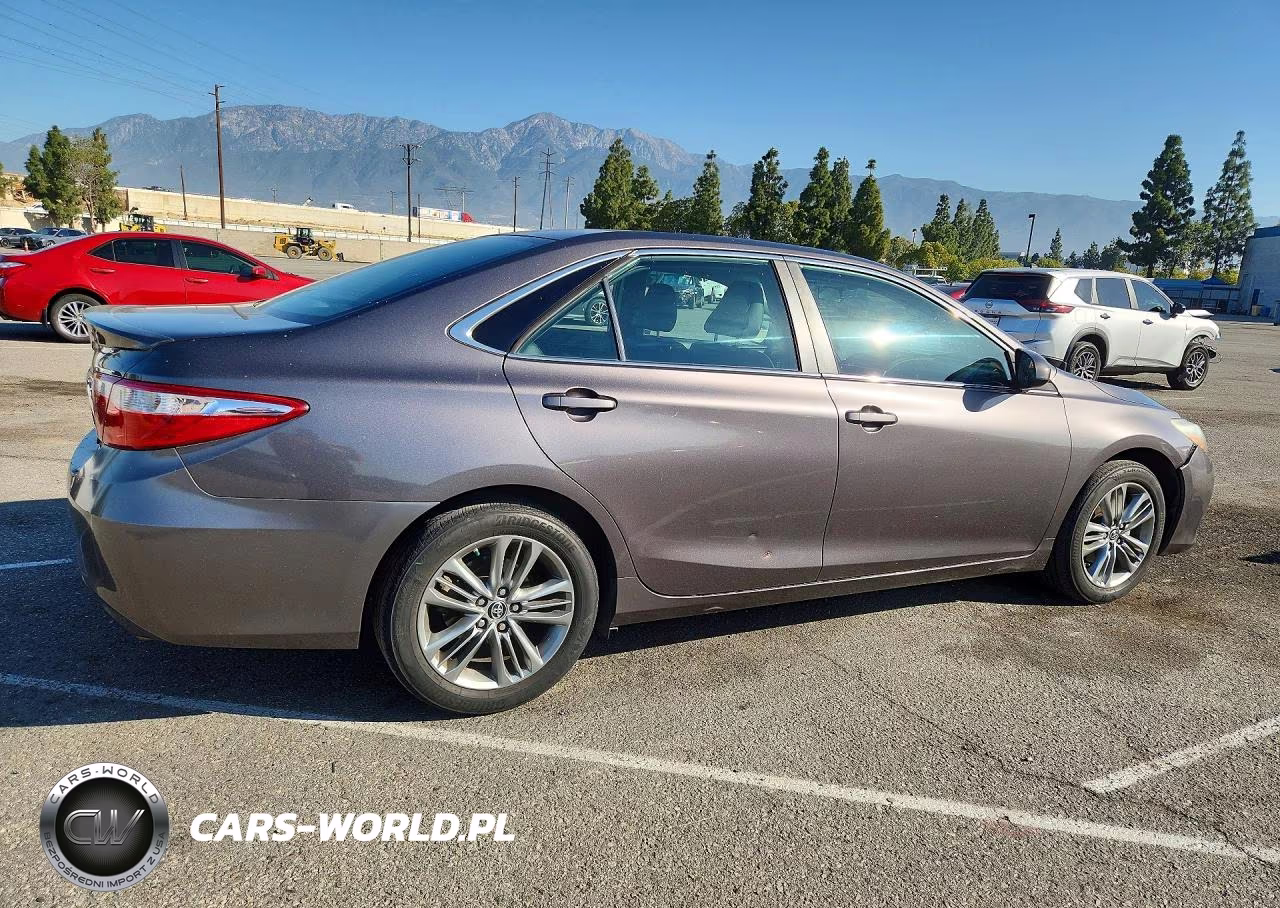 2015 Toyota Camry Se VIN:4T1BF1FK3FU062236 - 3