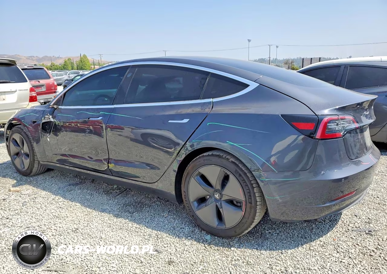 2018 Tesla Model 3 VIN:5YJ3E1EA4JF045418 - 2