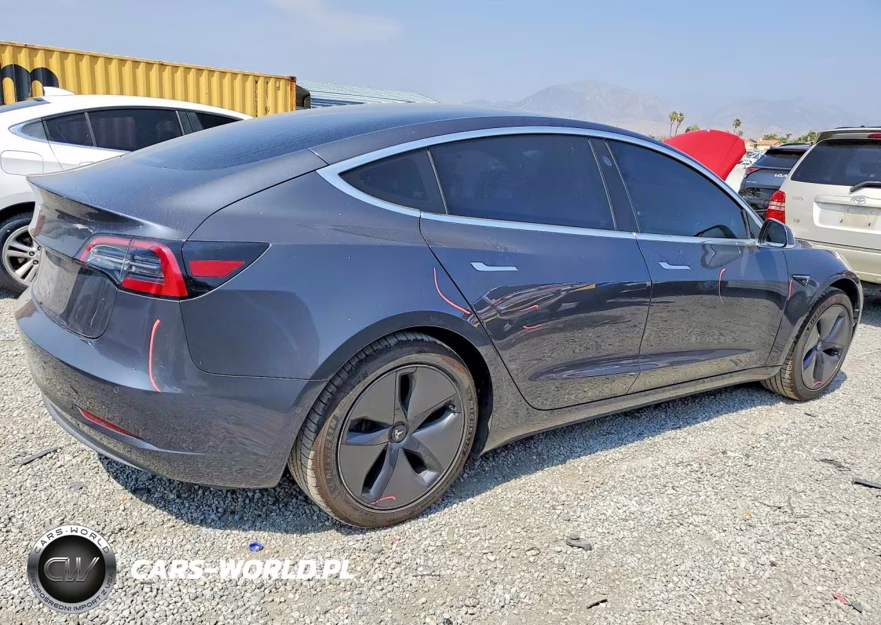 2018 Tesla Model 3 VIN:5YJ3E1EA4JF045418 - 3