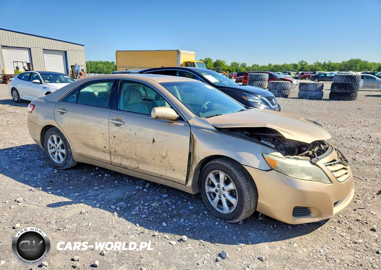 2010 Toyota Camry Le VIN:4T1BF3EK7AU005642 - 4