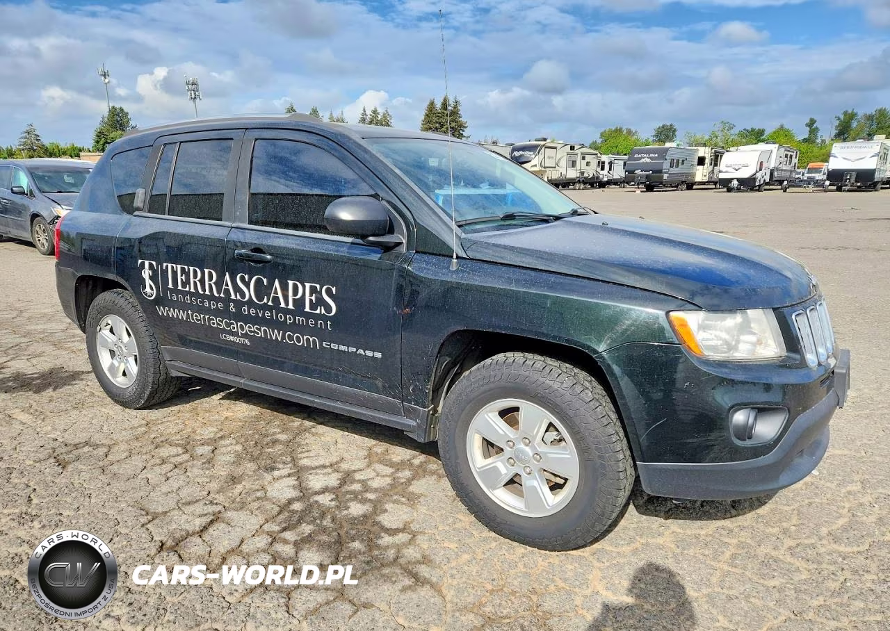 2013 Jeep Compass Sport VIN:1C4NJCBAXDD244246 - 4