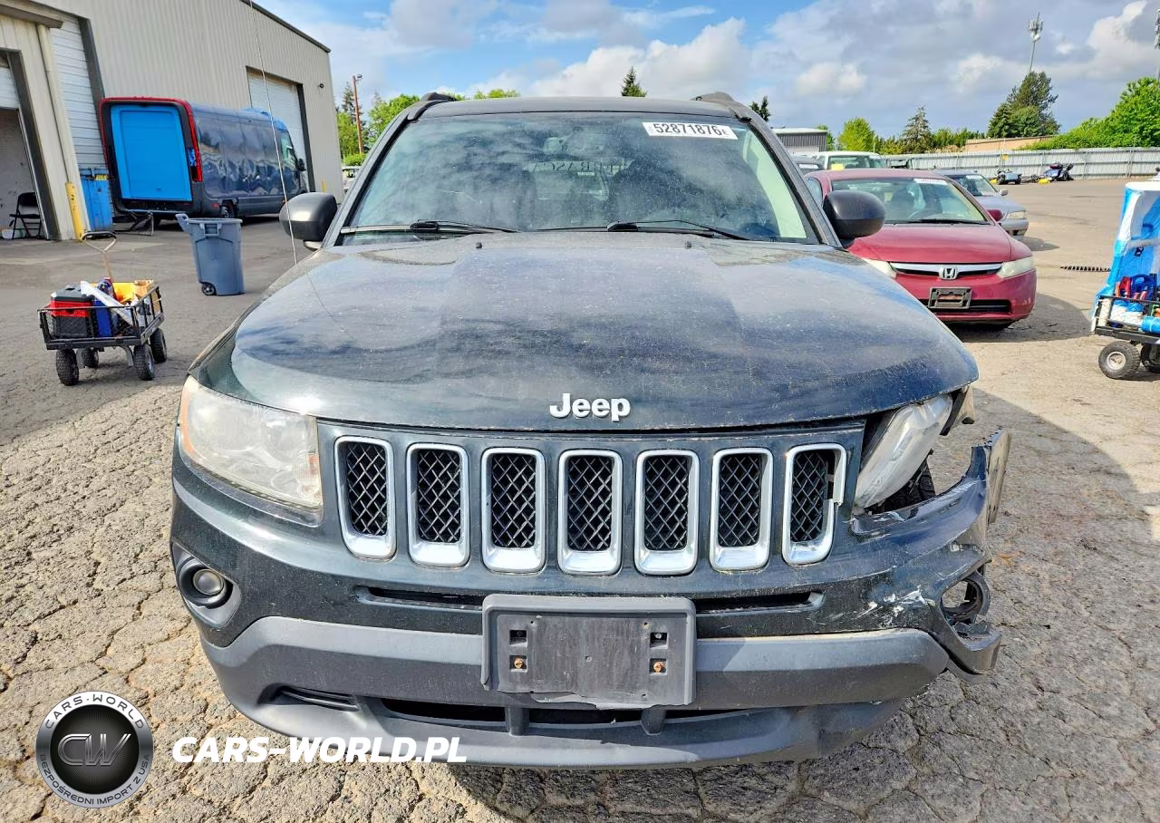 2013 Jeep Compass Sport VIN:1C4NJCBAXDD244246 - 5