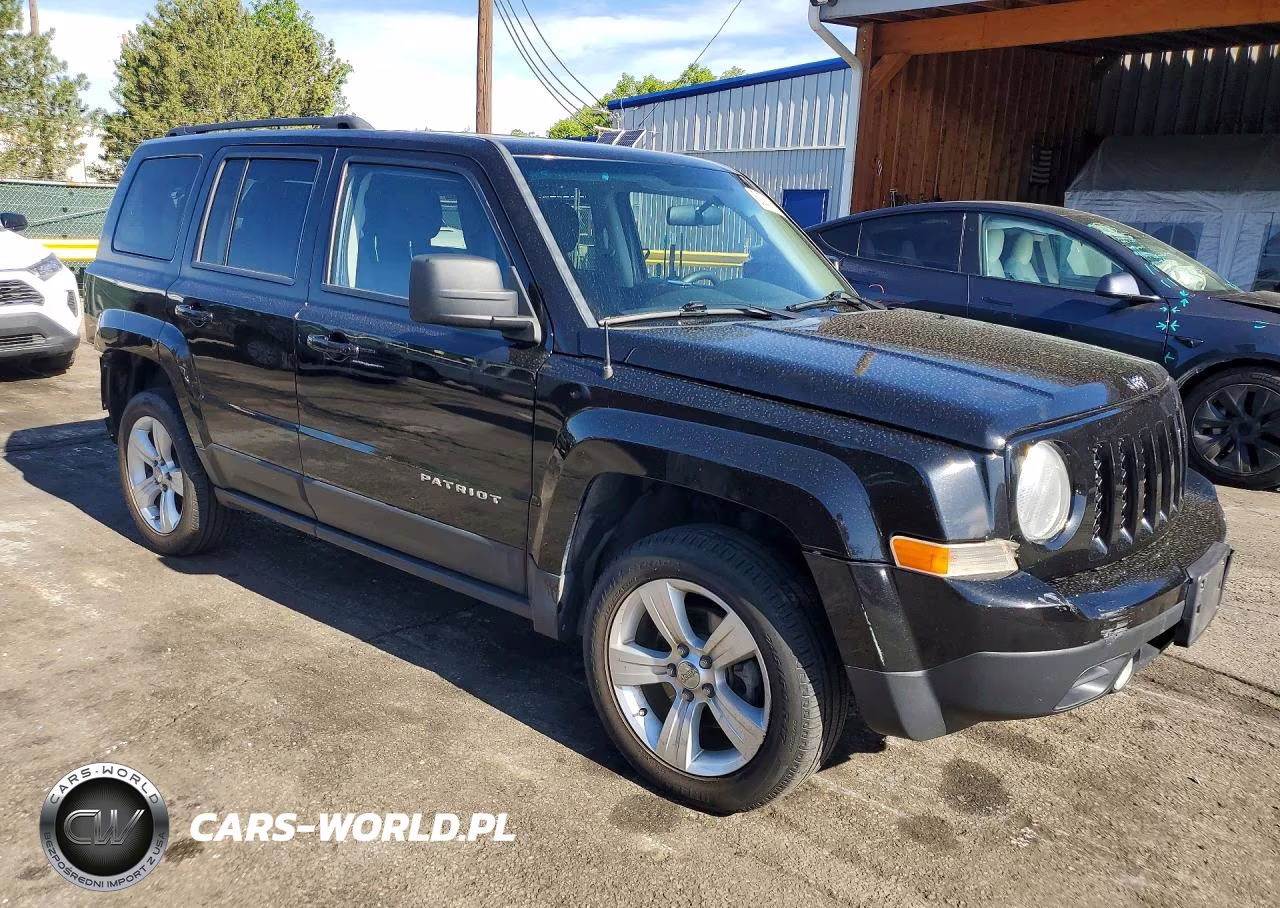 2012 Jeep Patriot Latitude VIN:1C4NJRFBXCD625888 - 4