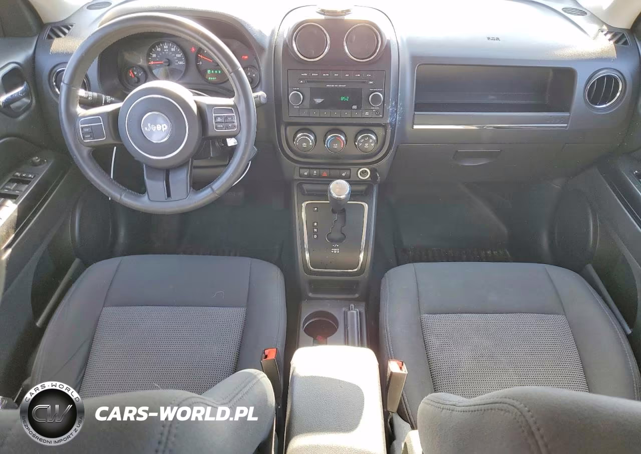 2012 Jeep Patriot Latitude VIN:1C4NJRFBXCD625888 - 8