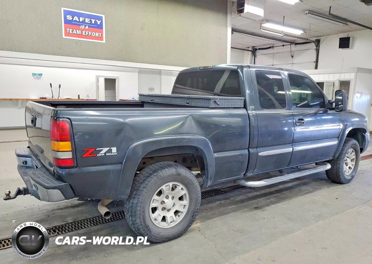 2005 GMC New Sierra K1500 VIN:2GTEK19BX51351729 - 3