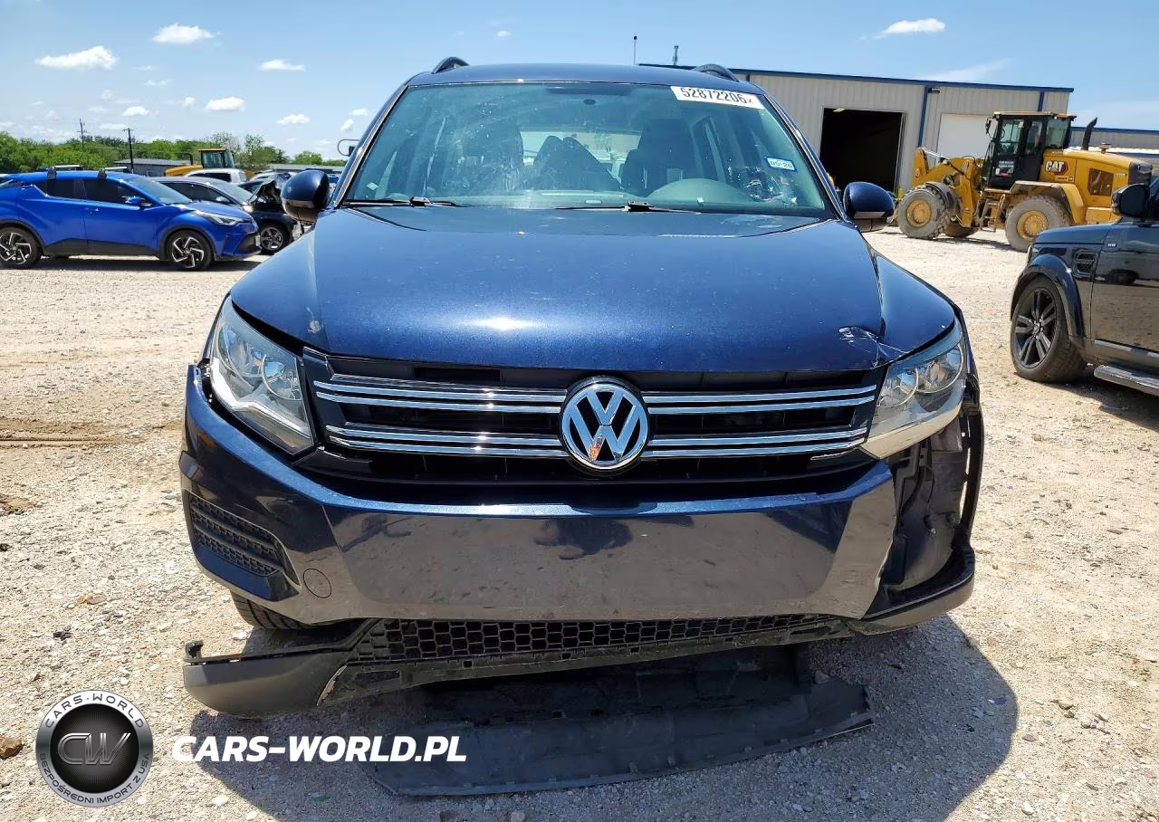 2015 Volkswagen Tiguan S VIN:WVGAV7AX7FW612028 - 5