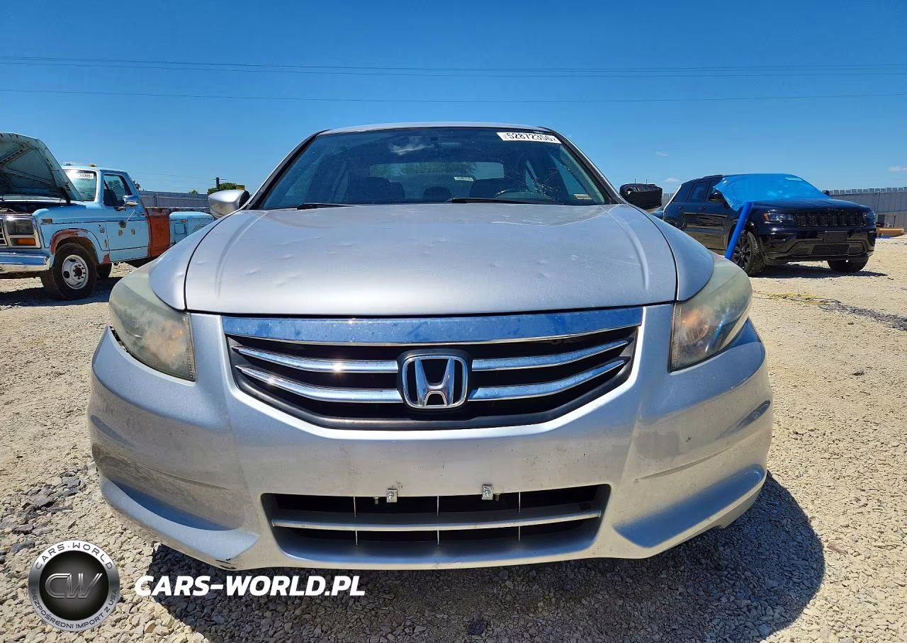 2011 Honda Accord Se VIN:1HGCP2F64BA121936 - 5
