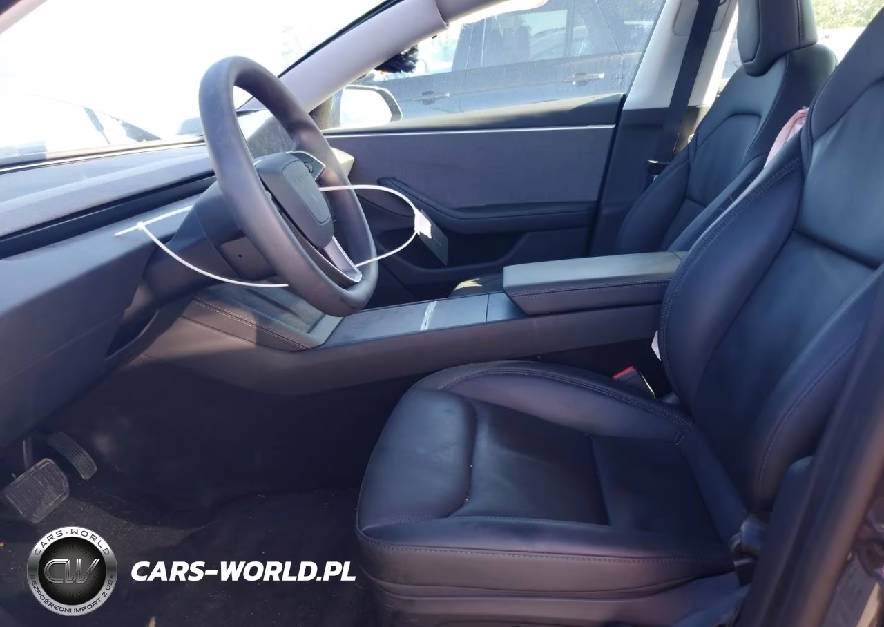 2025 Tesla Model 3 VIN:5YJ3E1EA7SF030493 - 7
