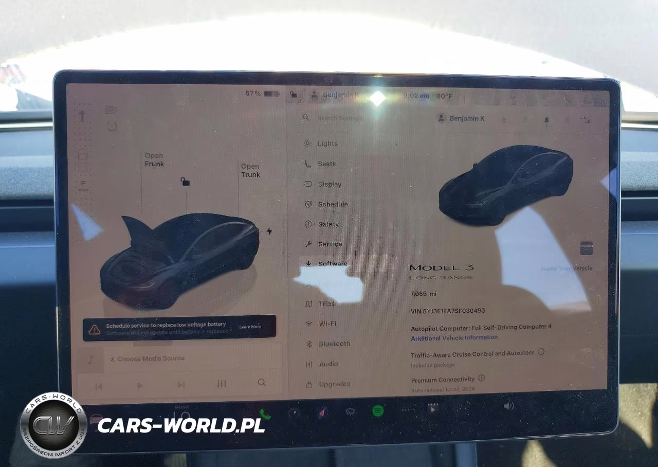2025 Tesla Model 3 VIN:5YJ3E1EA7SF030493 - 9