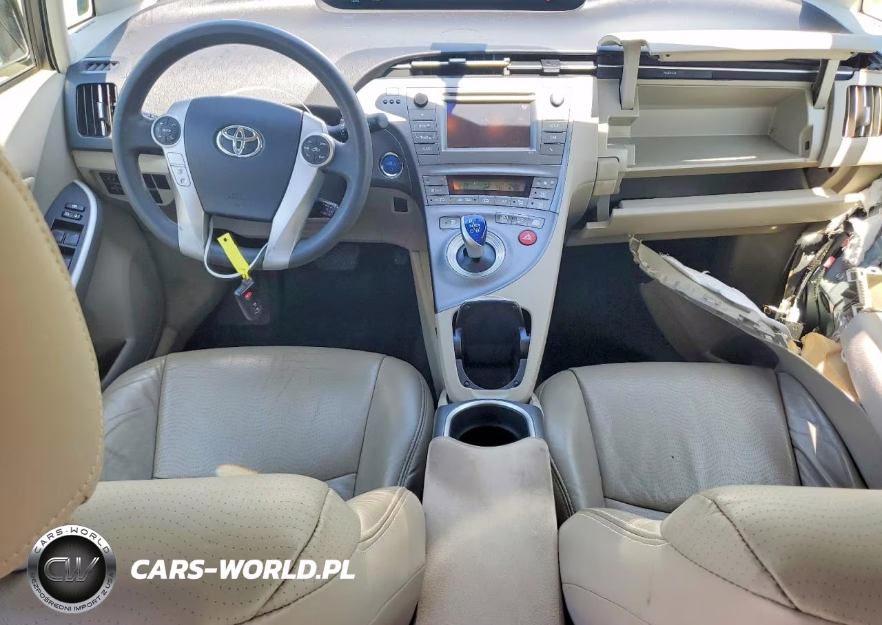 2013 Toyota Prius Three VIN:JTDKN3DU9D1733866 - 8