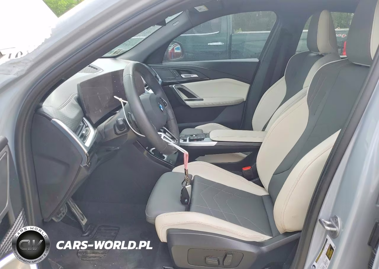 2025 BMW X2 xDrive28I VIN:WBX63GM00S5231168 - 7