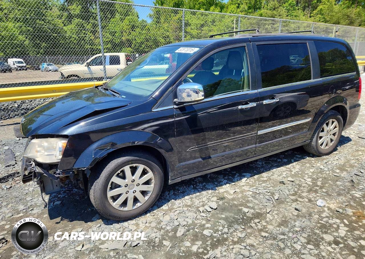 2012 Chrysler Town & Country Touring L – zdjęcie 1 z 13