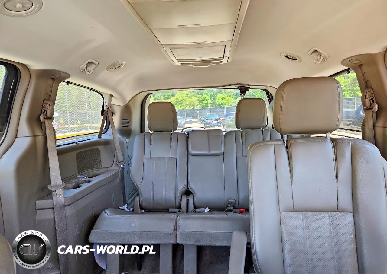 2012 Chrysler Town & Country Touring L VIN:2C4RC1CG9CR134769 - 10