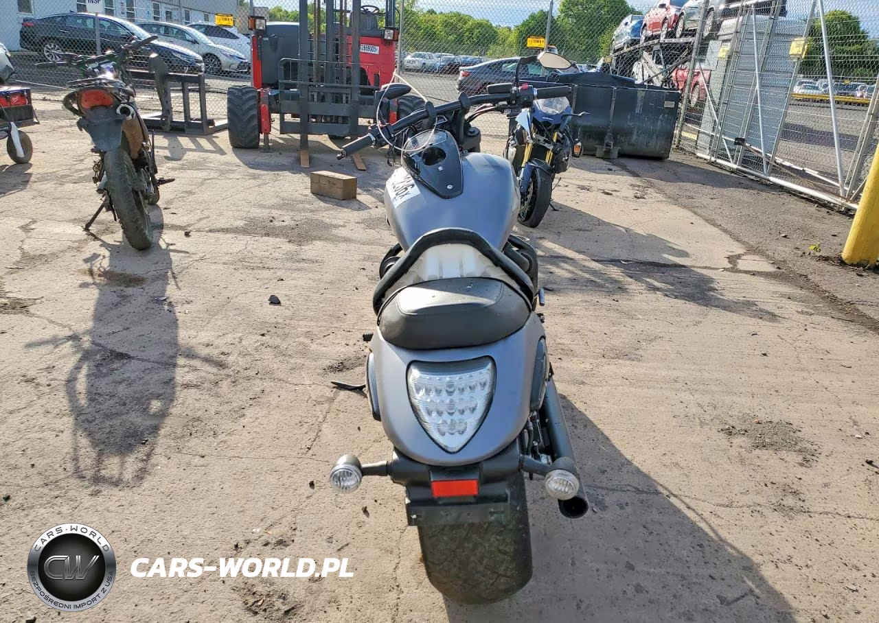 2017 Suzuki Vzr1800 VIN:JS1VY53A4H2100693 - 4