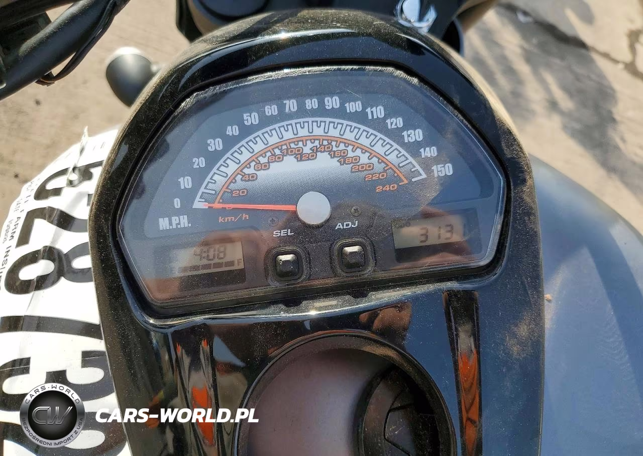 2017 Suzuki Vzr1800 VIN:JS1VY53A4H2100693 - 7
