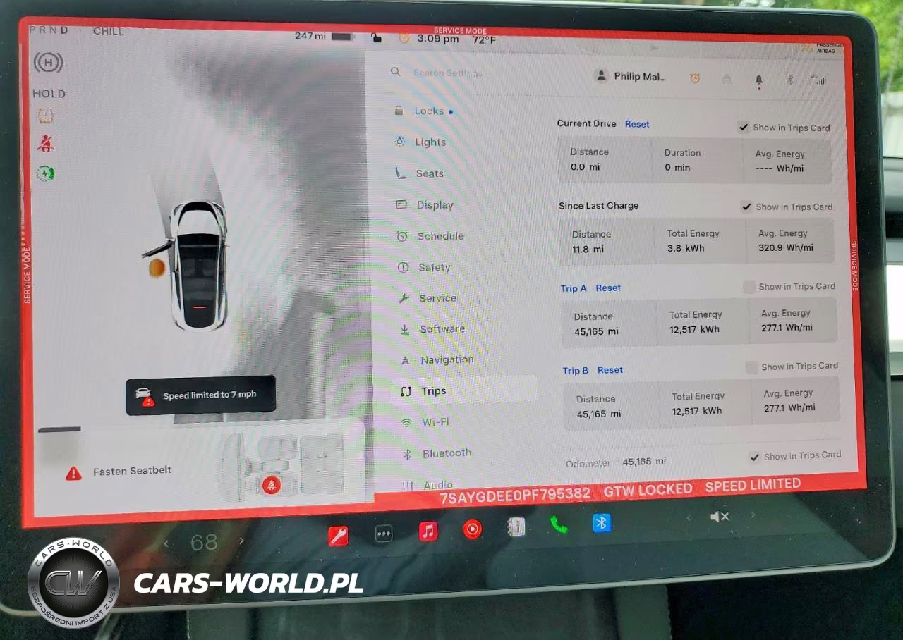2023 Tesla Model Y VIN:7SAYGDEE0PF795382 - 9