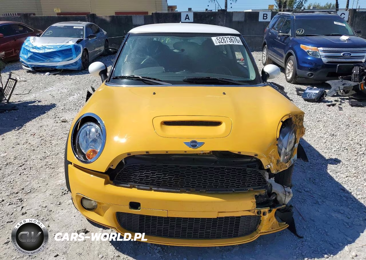2009 Mini Cooper S VIN:WMWMF73599TW82904 - 5